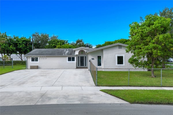 10198 SW 203RD TER, CUTLER BAY, FL 33189 - Image 04a09dc299968977fe609c2297287c8b/447765604