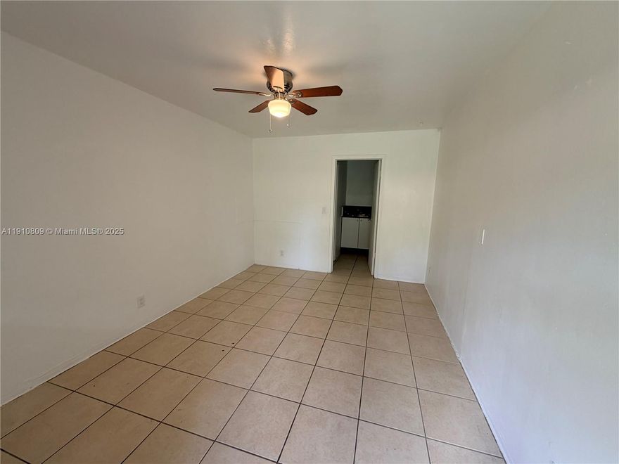 Bright and comfortable studio apartment just minutes from the beach and Gulfstream Park. Rent includes electricity and water. The unit features a refrigerator and wall A/C, providing everything you need for convenient living. Located in a quiet area close to shops, restaurants, and major highways. No Pets No Smoking