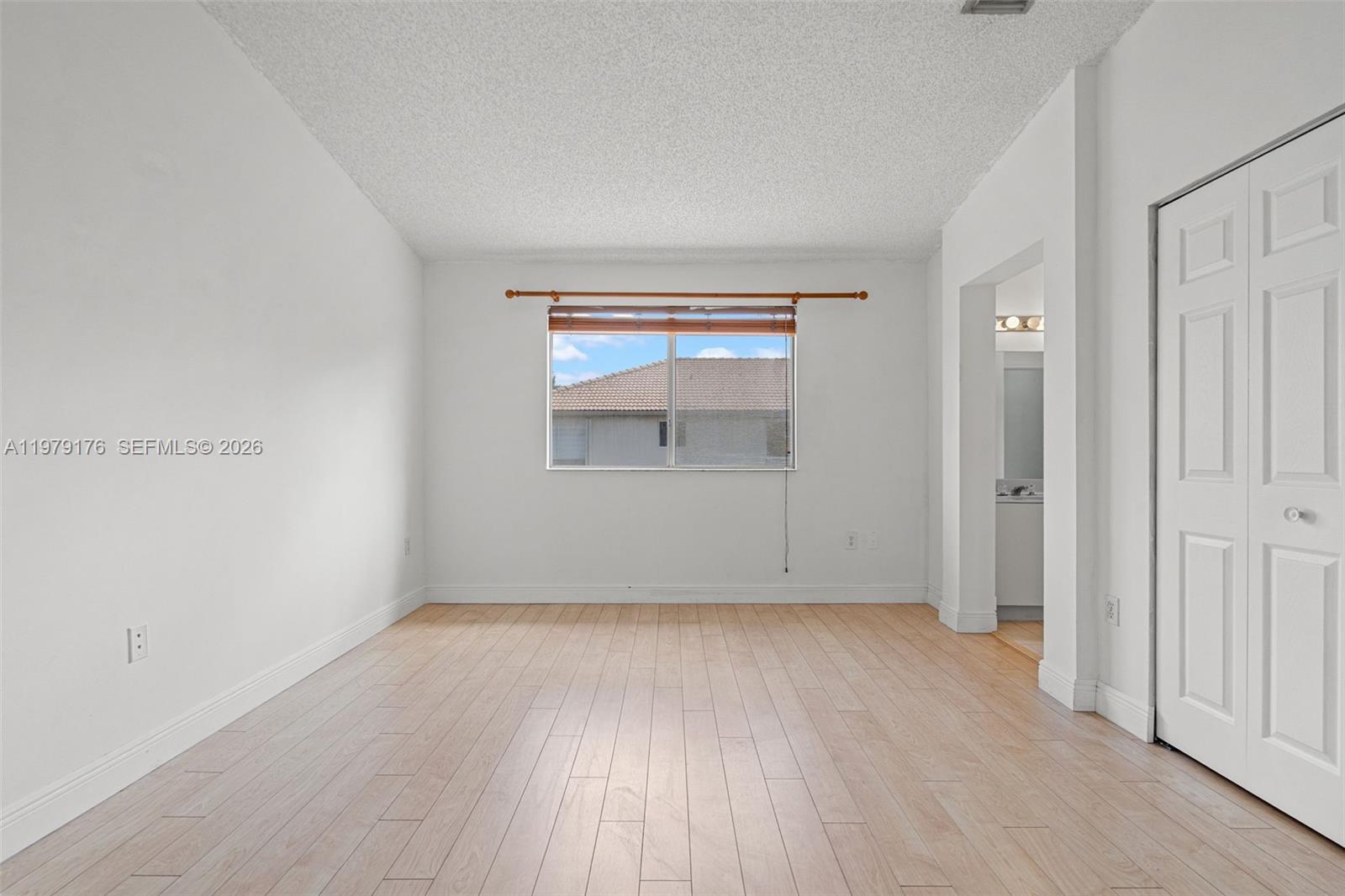 HEFTLERS LAGO MAR WEST - Residential