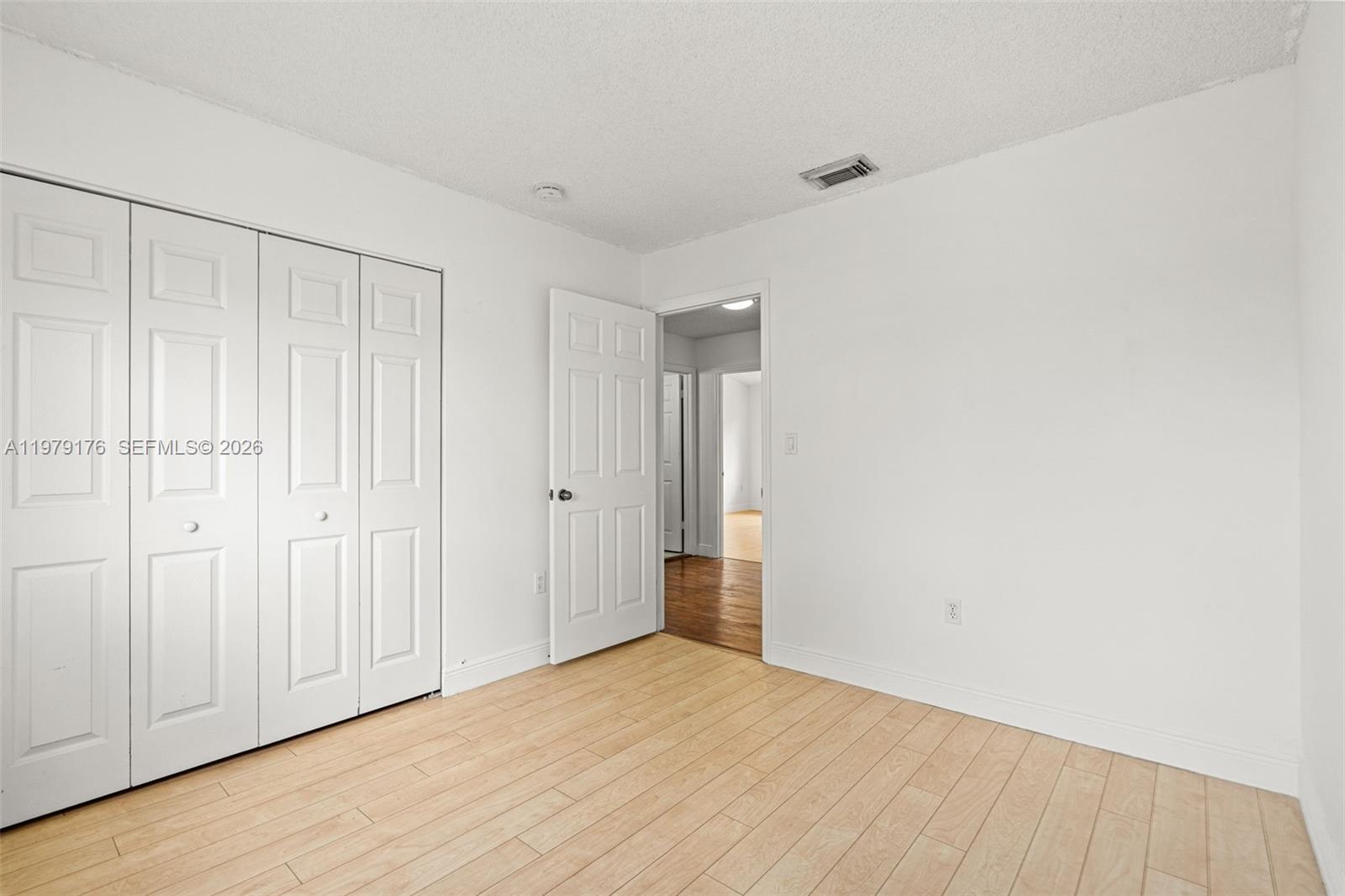 HEFTLERS LAGO MAR WEST - Residential