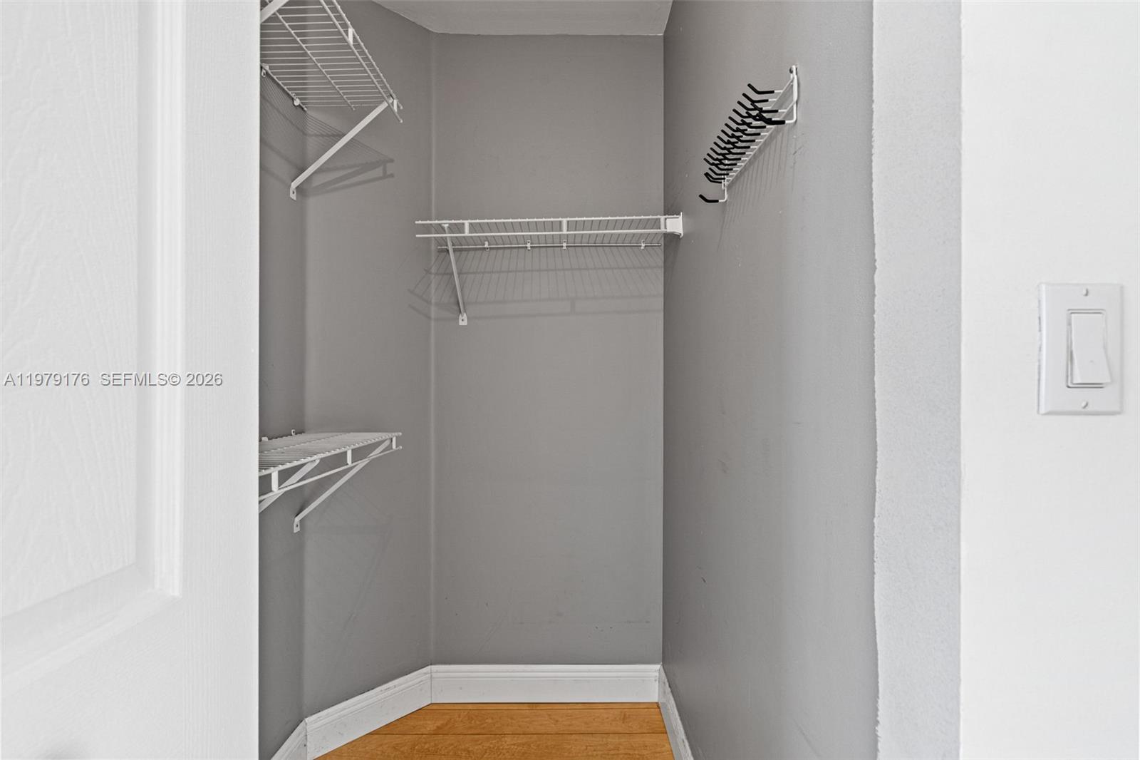 HEFTLERS LAGO MAR WEST - Residential