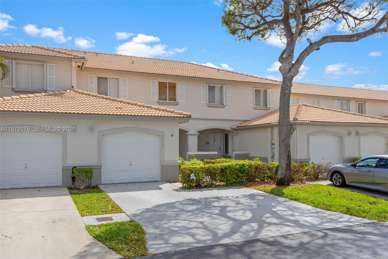 HEFTLERS LAGO MAR WEST - Residential