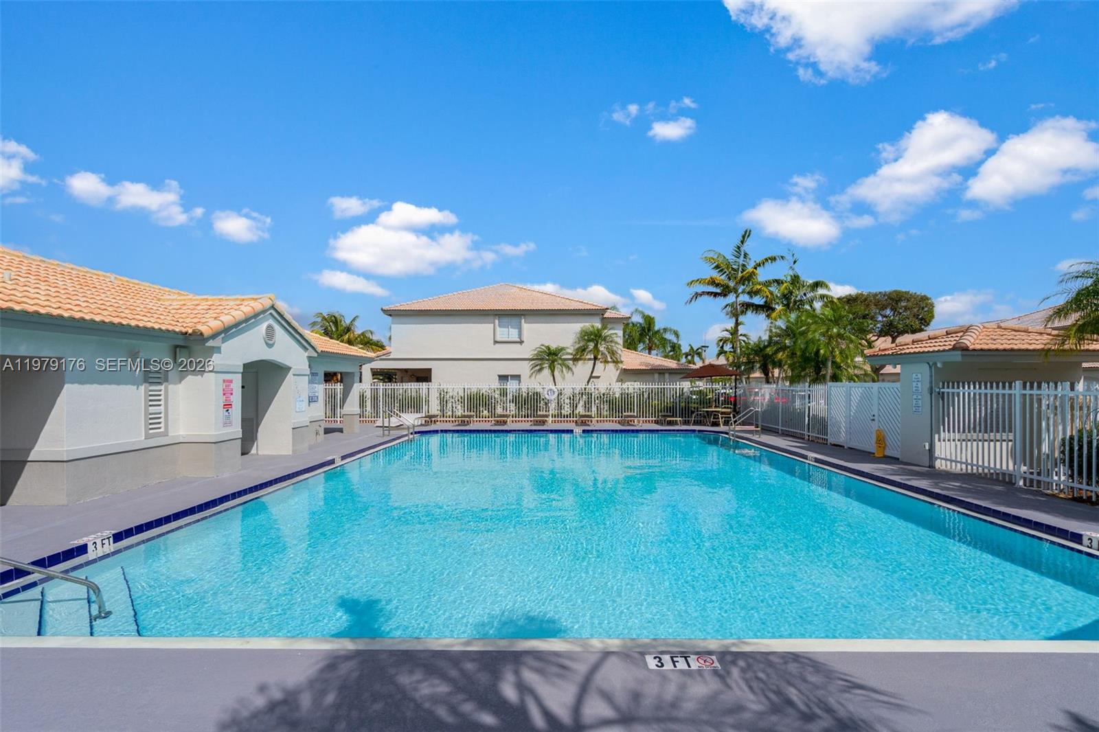 HEFTLERS LAGO MAR WEST - Residential