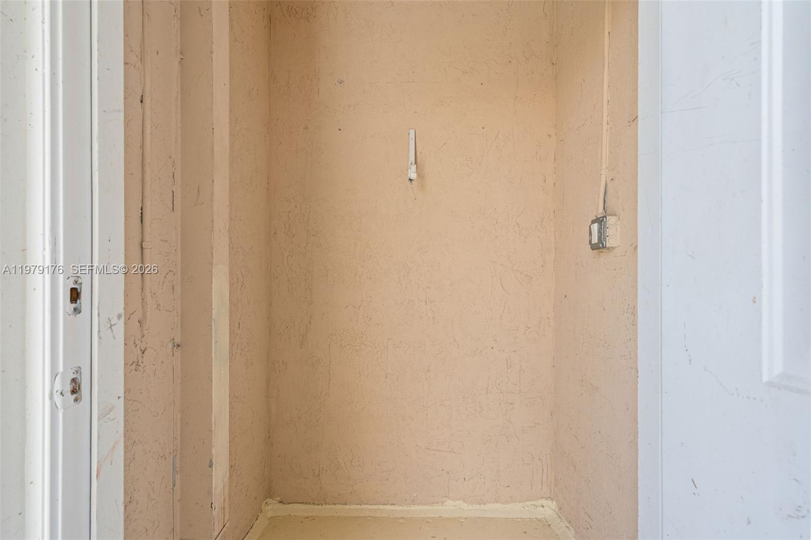 HEFTLERS LAGO MAR WEST - Residential