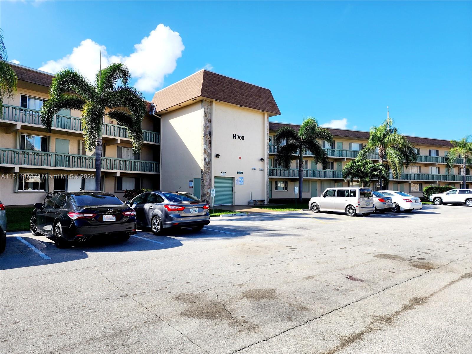 VILLAGE GREEN HAMPTON CON - Residential Lease
