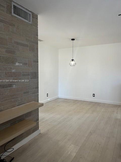 Clean and bright condo unit in Sunrise, close to major highways, close to supermarkets, great location. Good school districts.  Laminated floors with renovated kitchen cabinets and bathrooms. Stainless Steel appliances with washer and dryer inside the unit. Basic Cable is included, water service it's not included. Your Tenants will love it. Please come to visit this nice unit.