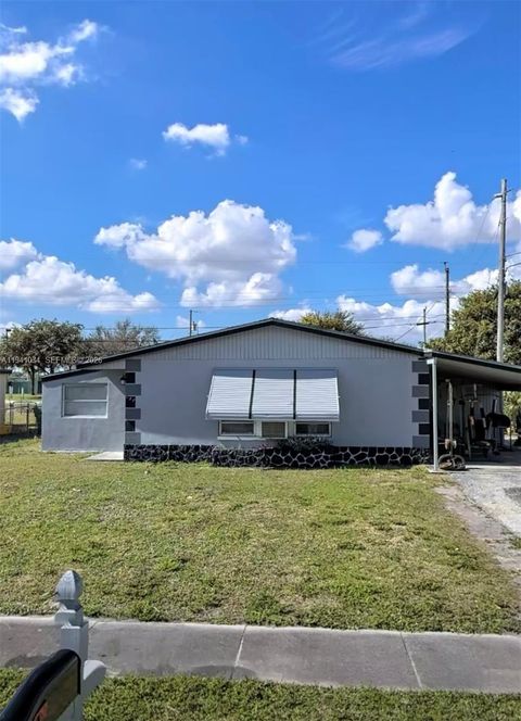 251 Avenue O Riviera Beach FL 33404