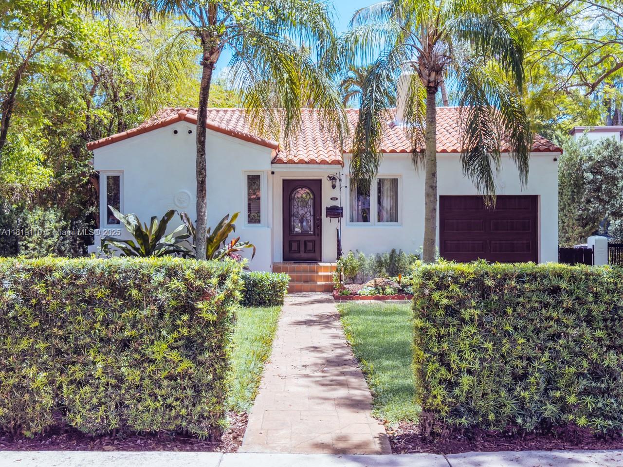 Property for Sale at 1036 Palermo Ave, Coral Gables, Broward County, Florida - Bedrooms: 2 
Bathrooms: 2  - $1,325,000