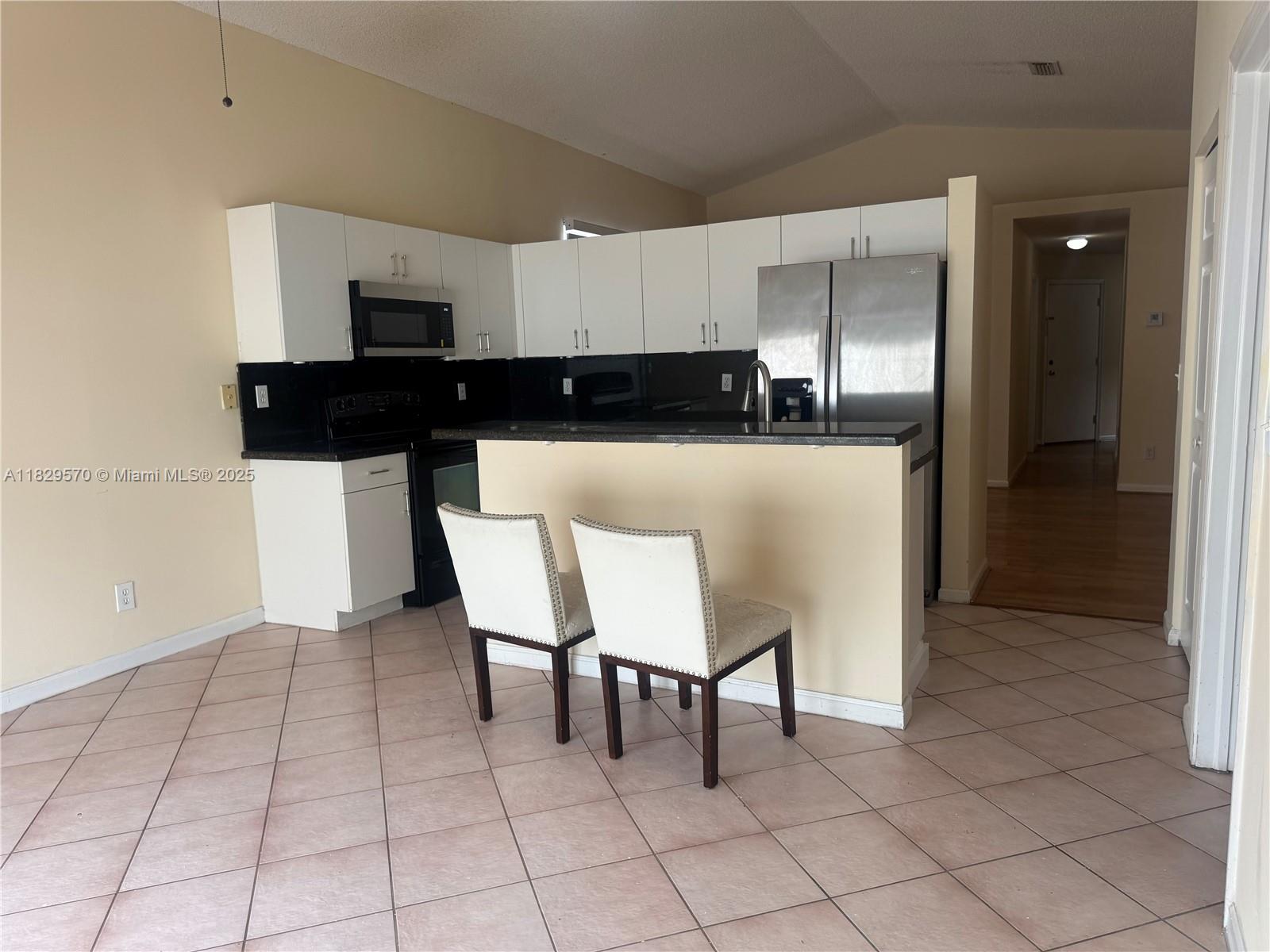 SILVER LAKES PHASE III - Residential