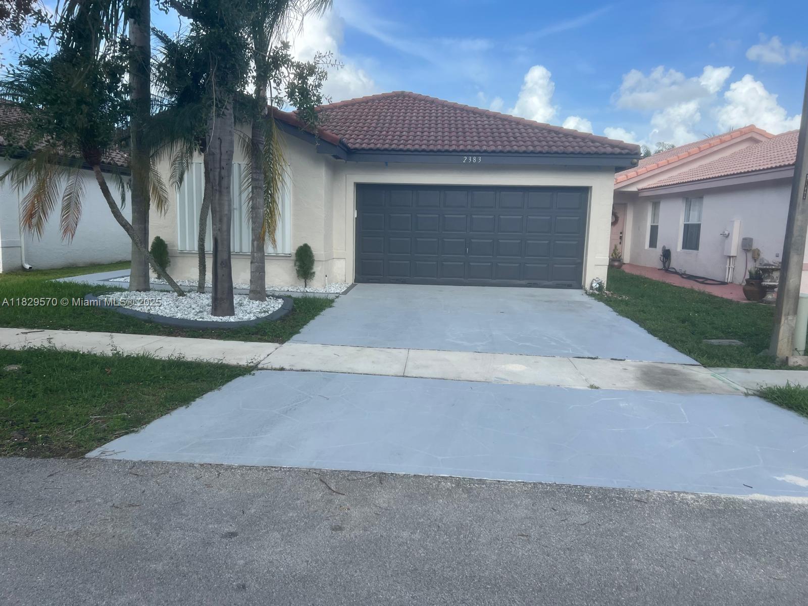 Great opportunity , one story house at great location with nice patio. beautiful house with French doors, office and 3 more bedrooms. Unique Opportunity! Seller Motivated!