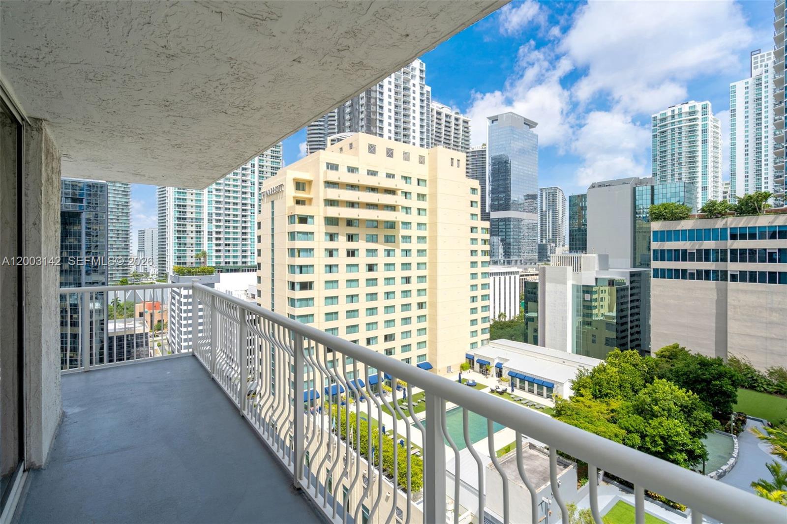 THE CLUB AT BRICKELL BAY - Residential