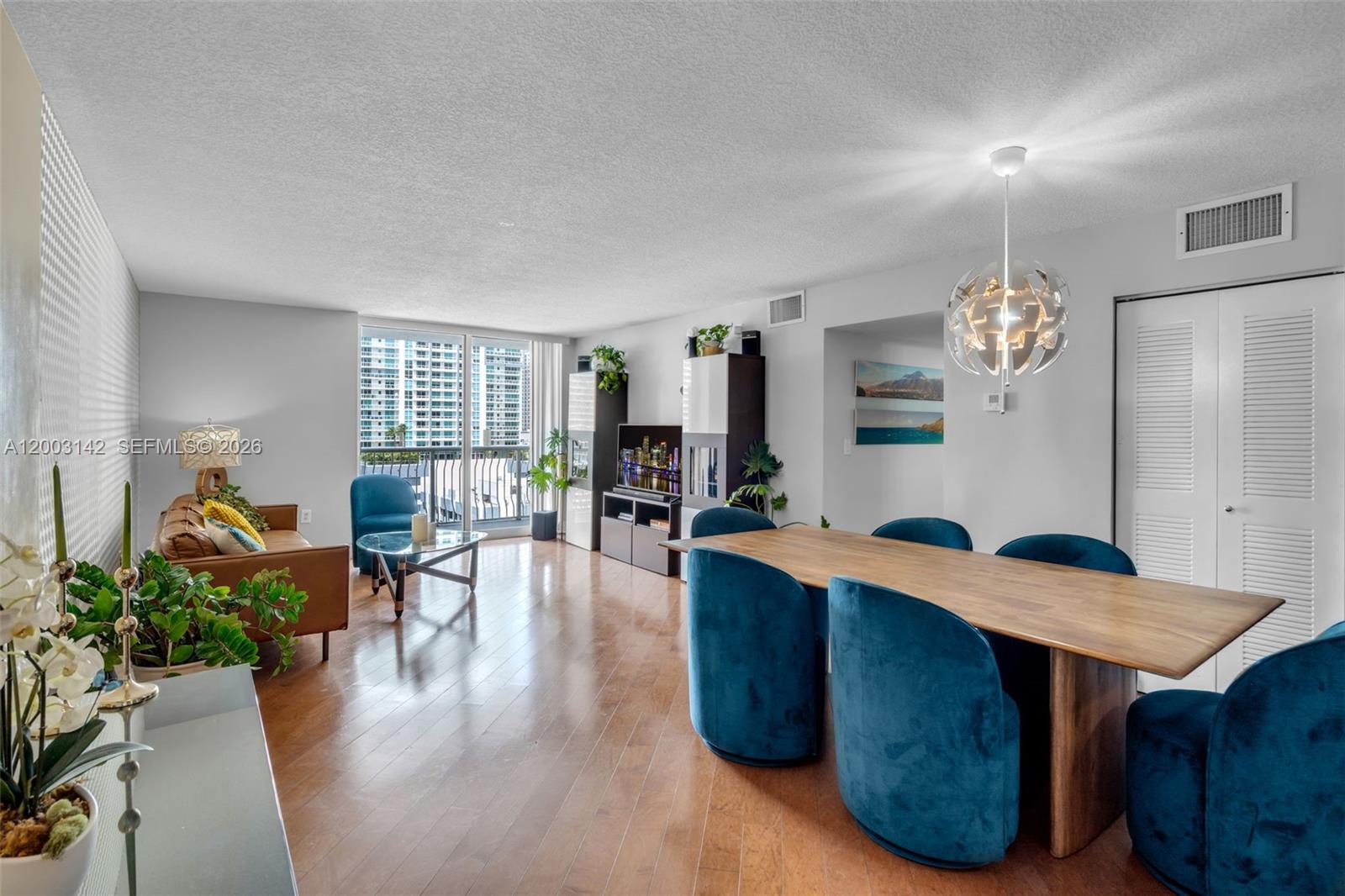 THE CLUB AT BRICKELL BAY - Residential