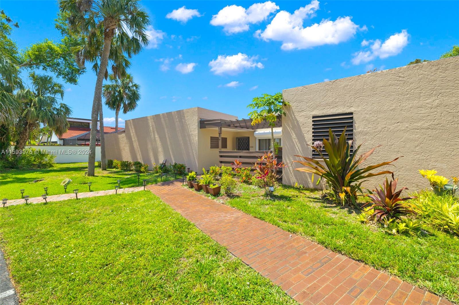 PINEBROOK LAKES CONDO - Residential