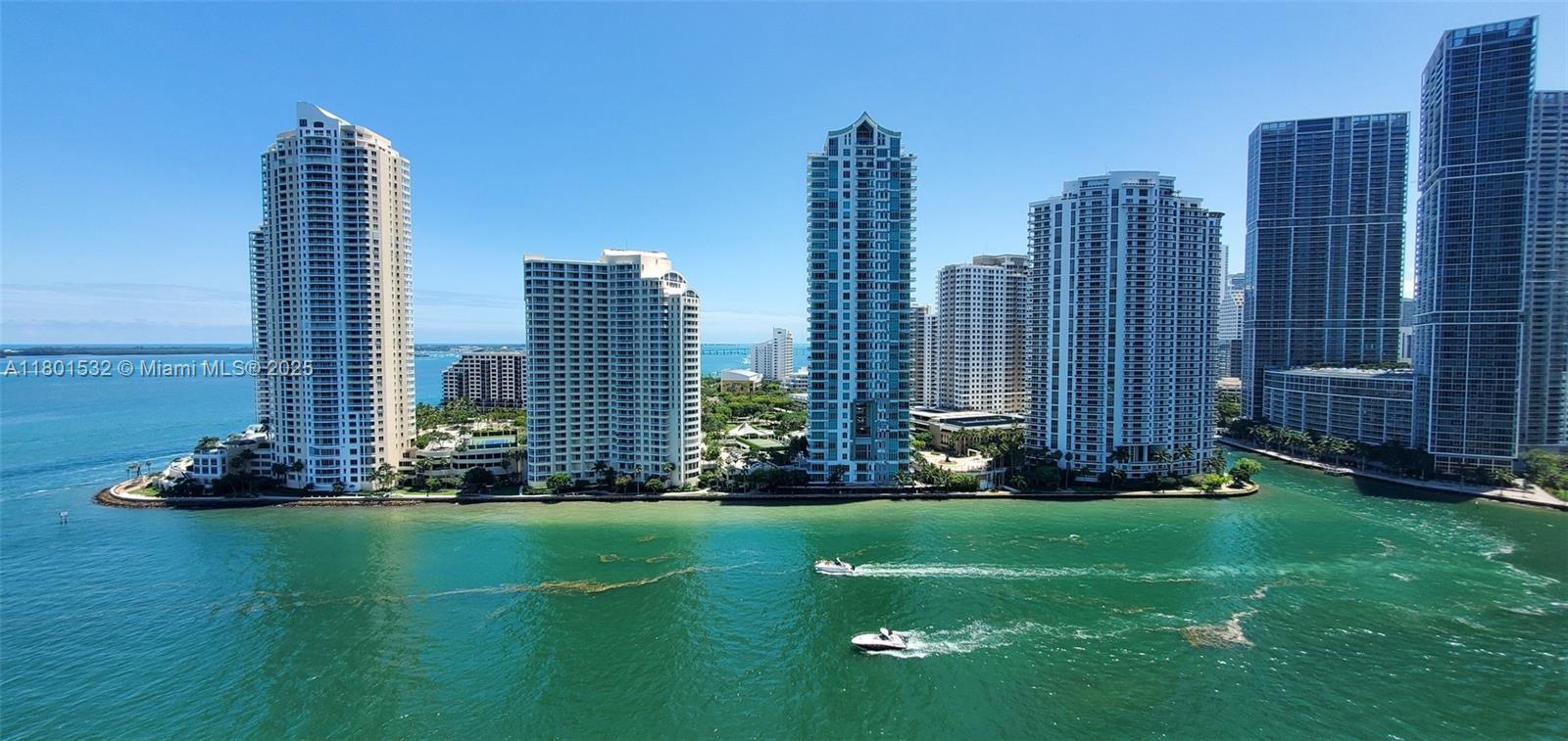 Rental Property at 335 S Biscayne Blvd 2105, Miami, Broward County, Florida - Bedrooms: 2 
Bathrooms: 2  - $4,100 MO.