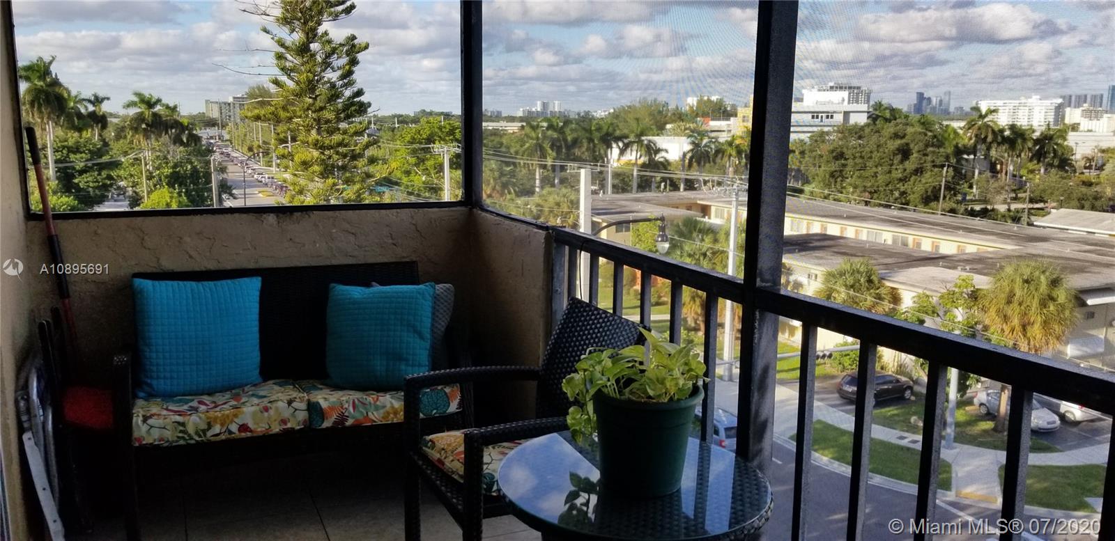 12590 CORONADO TOWERS CON - Residential