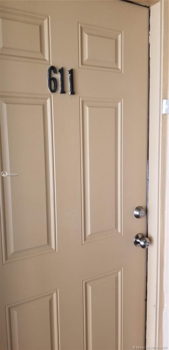 12590 CORONADO TOWERS CON - Residential