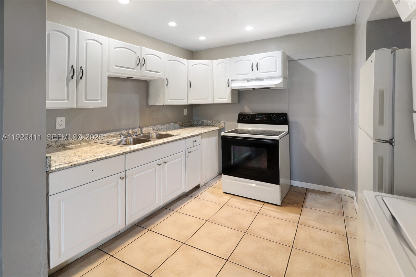 6352 Boulevard Of Champions 1