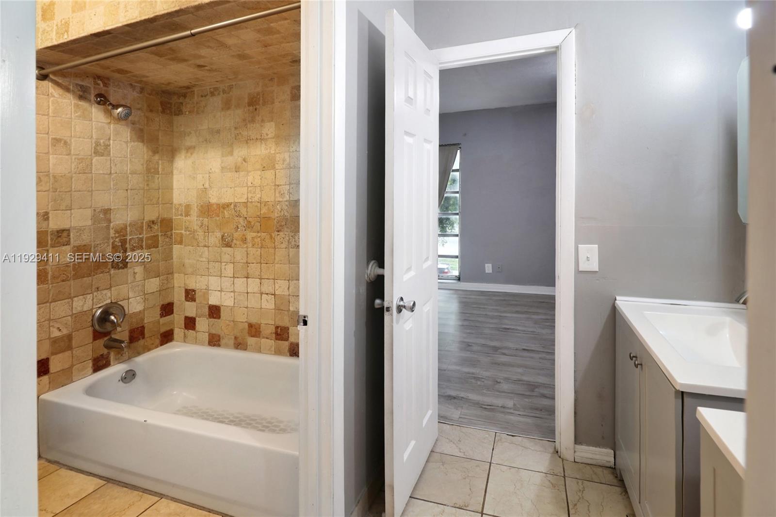 HIGHLANDS OF TAM O SHANTE - Residential