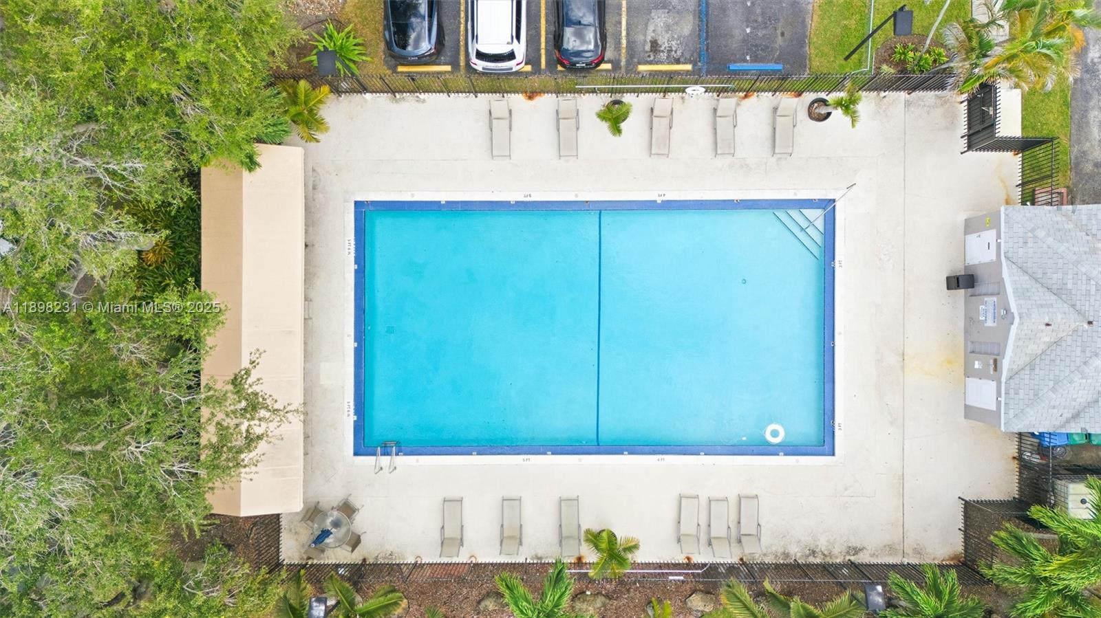 FLAMINGO GARDENS - Residential Lease