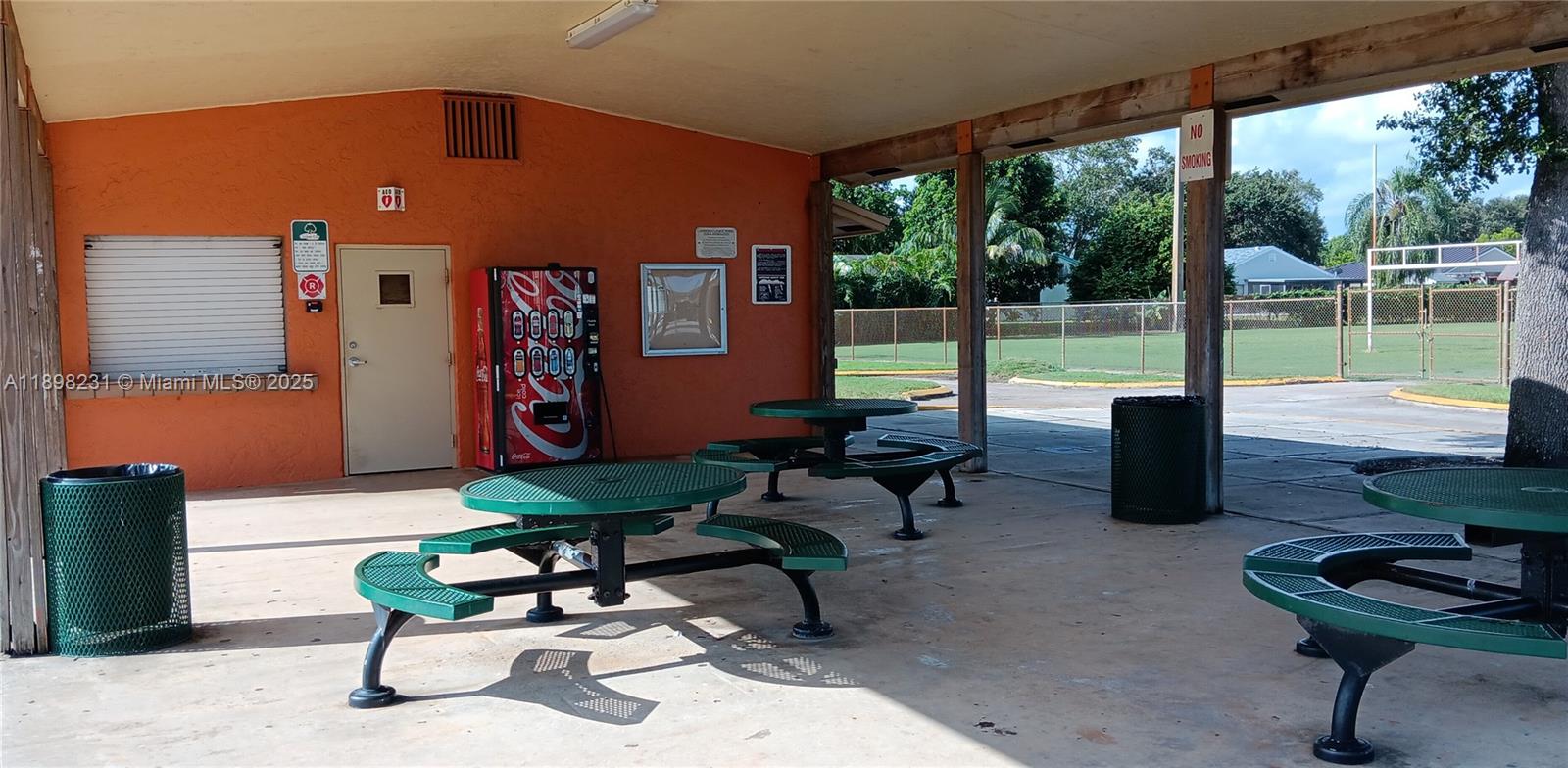 FLAMINGO GARDENS - Residential Lease