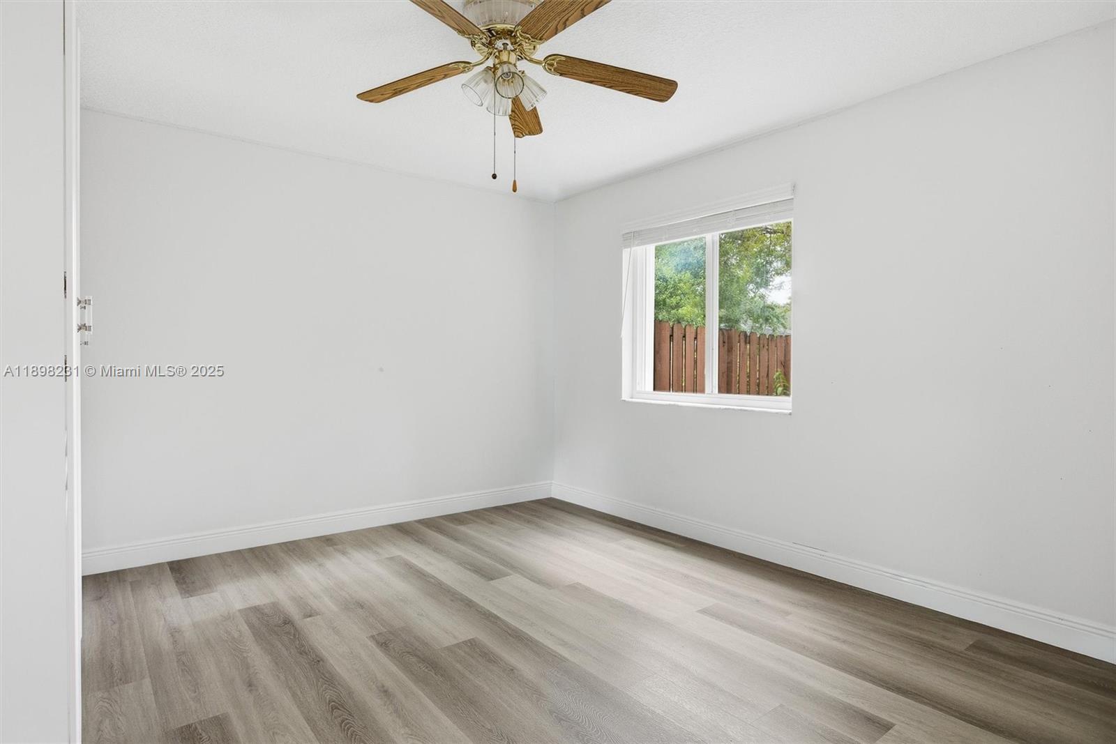 FLAMINGO GARDENS - Residential Lease