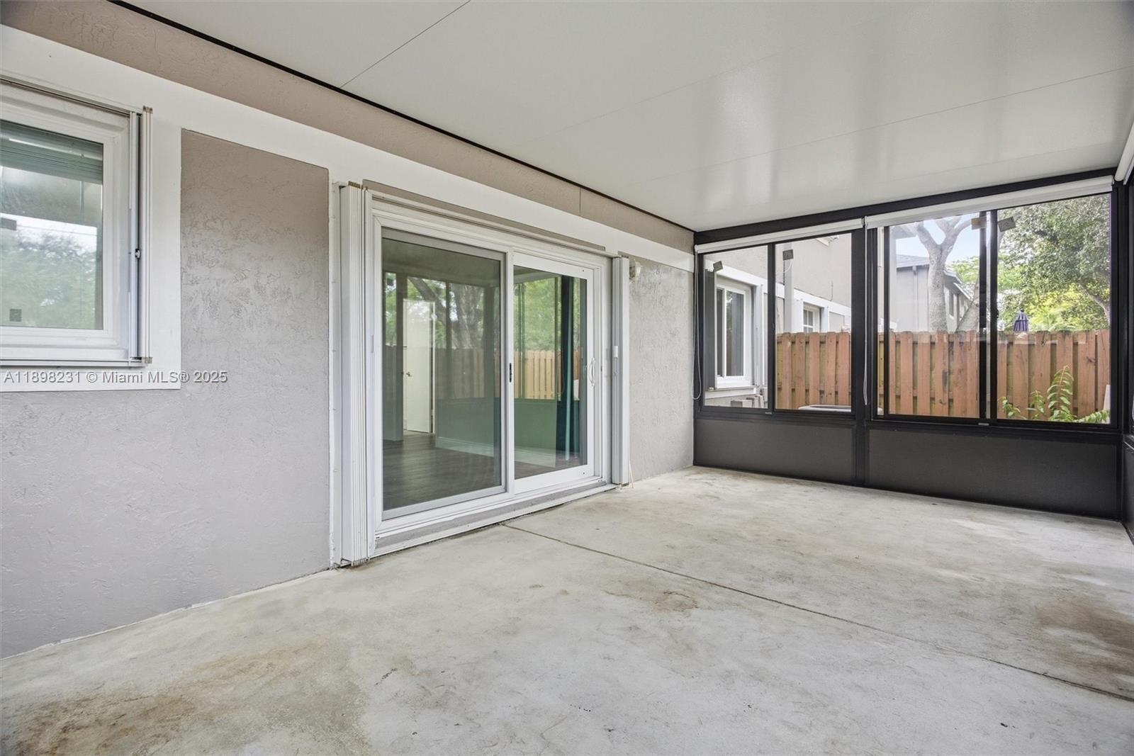 FLAMINGO GARDENS - Residential Lease