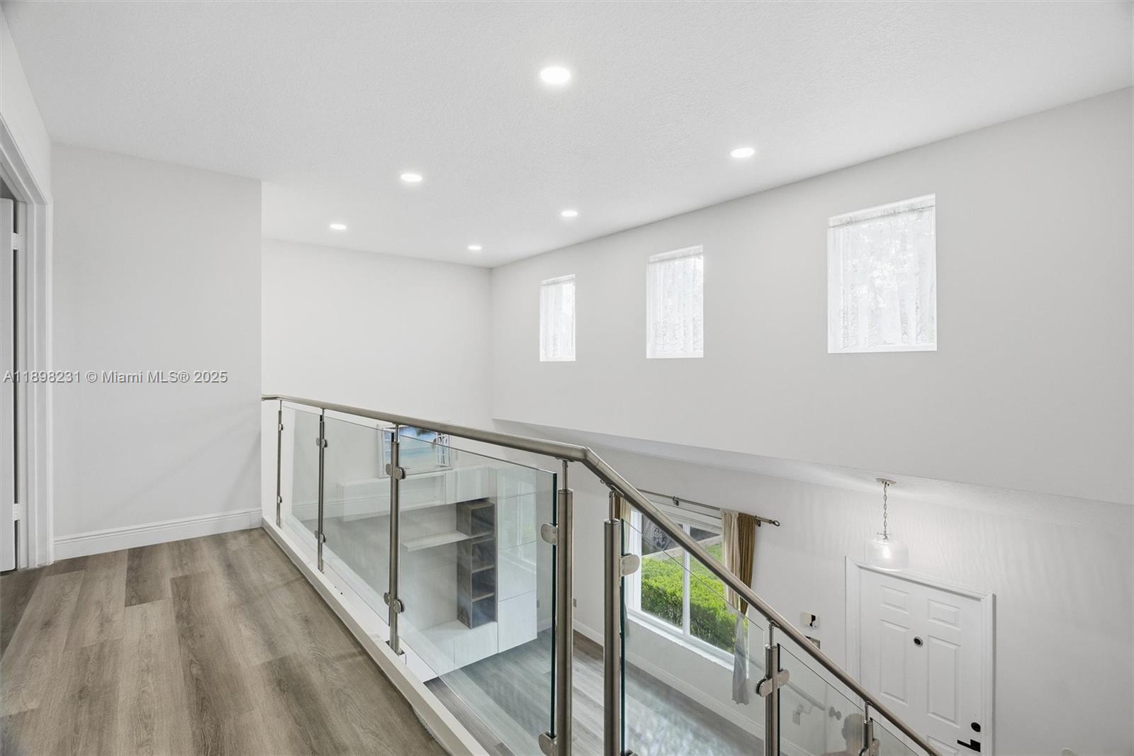 FLAMINGO GARDENS - Residential Lease