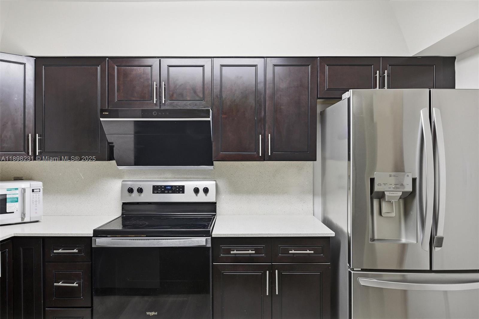 FLAMINGO GARDENS - Residential Lease