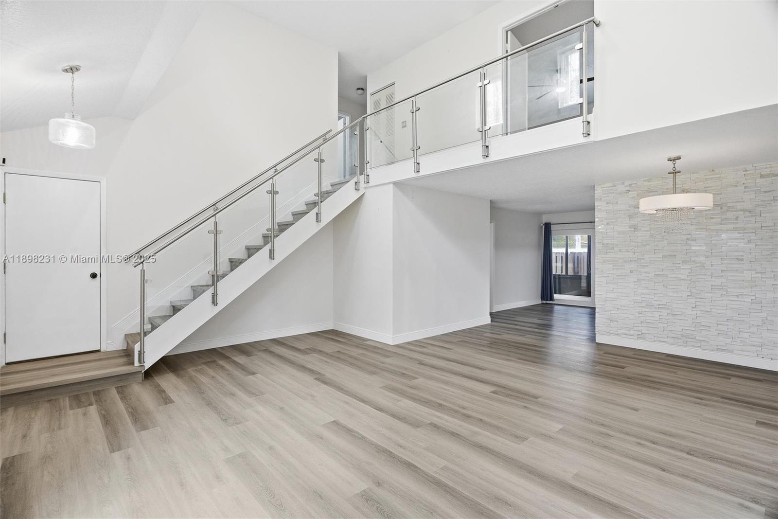 FLAMINGO GARDENS - Residential Lease