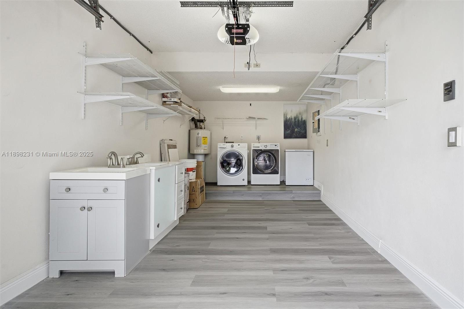 FLAMINGO GARDENS - Residential Lease