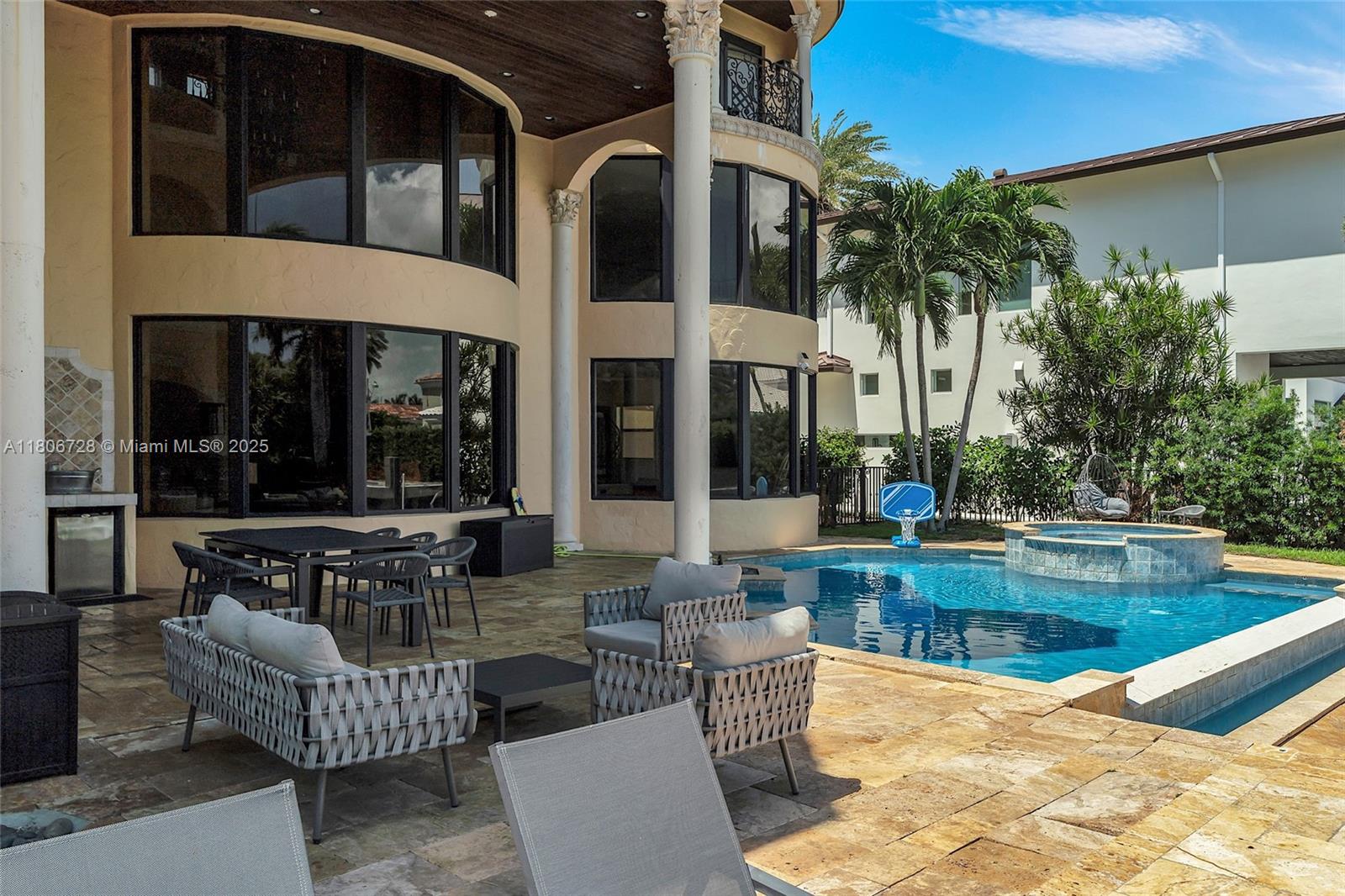 DELRAY BEACH SHORES - Residential