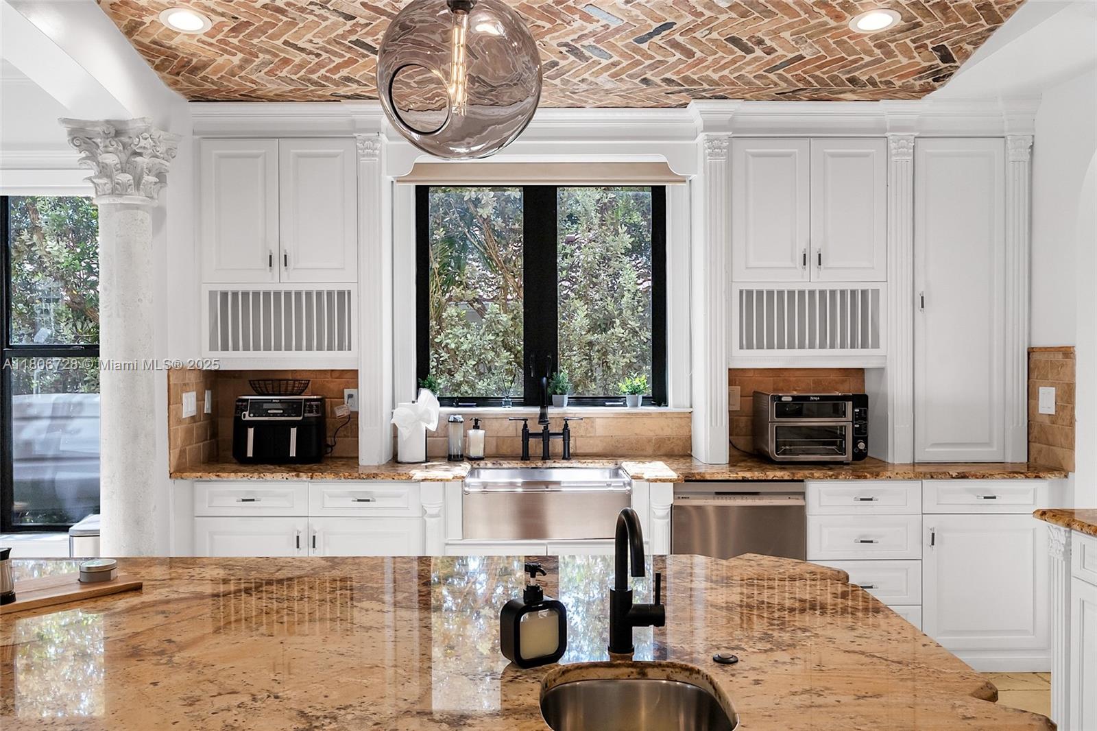 DELRAY BEACH SHORES - Residential