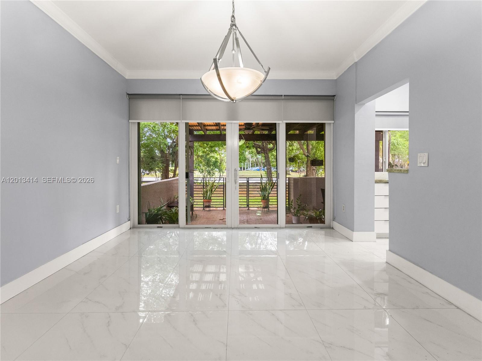 OAKVIEW CONDO NO 2 - Residential Lease