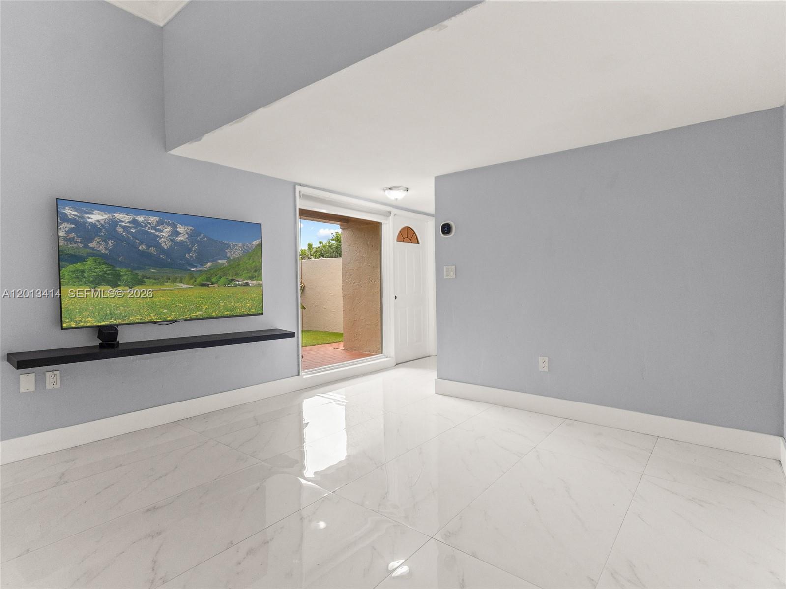OAKVIEW CONDO NO 2 - Residential Lease