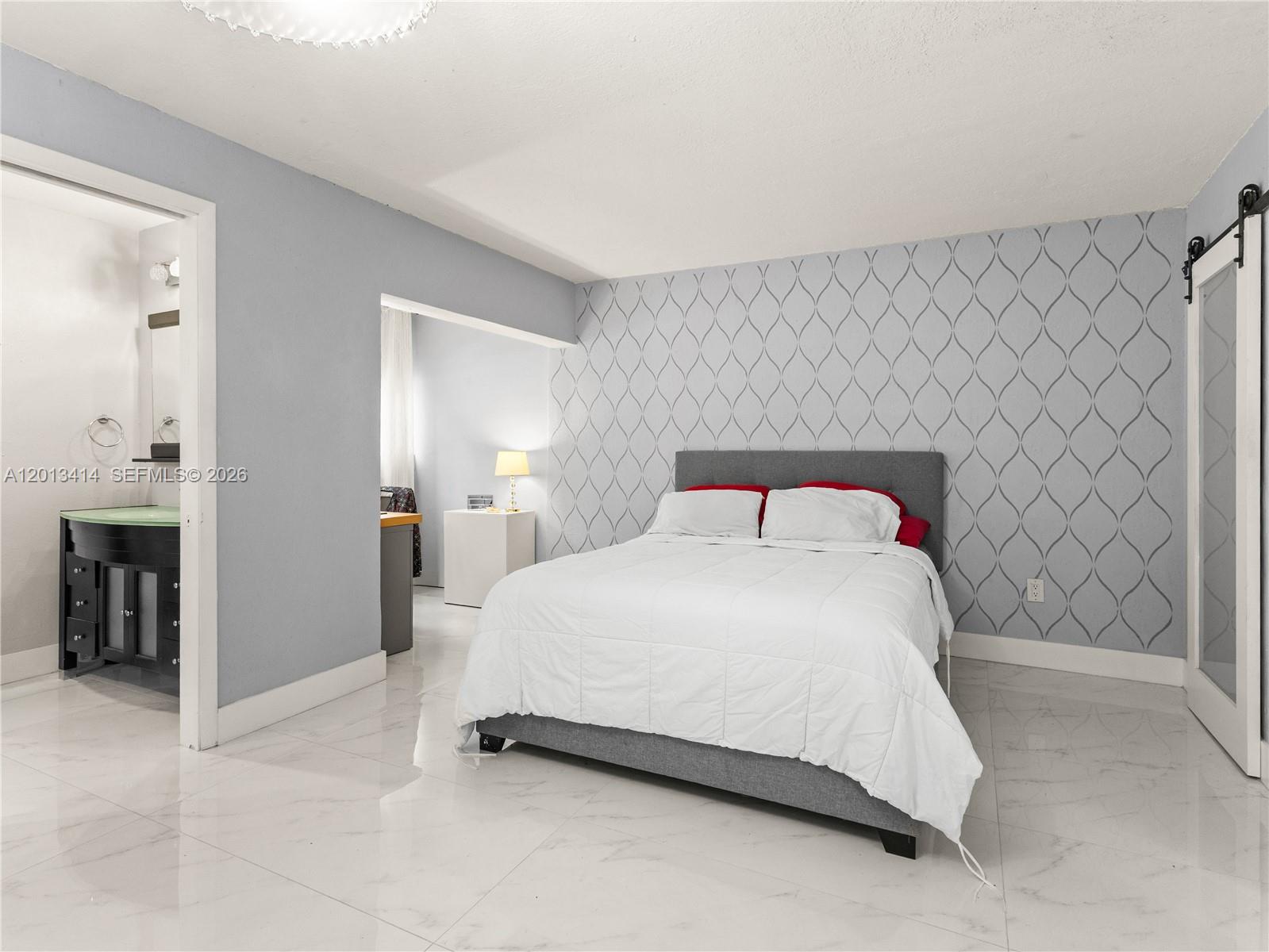 OAKVIEW CONDO NO 2 - Residential Lease