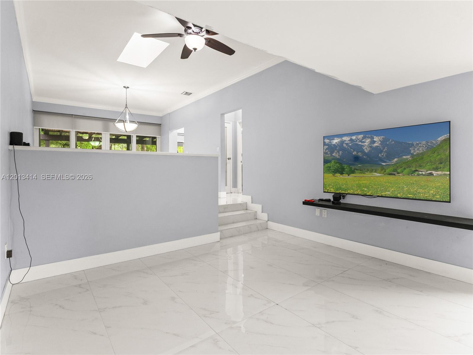 OAKVIEW CONDO NO 2 - Residential Lease