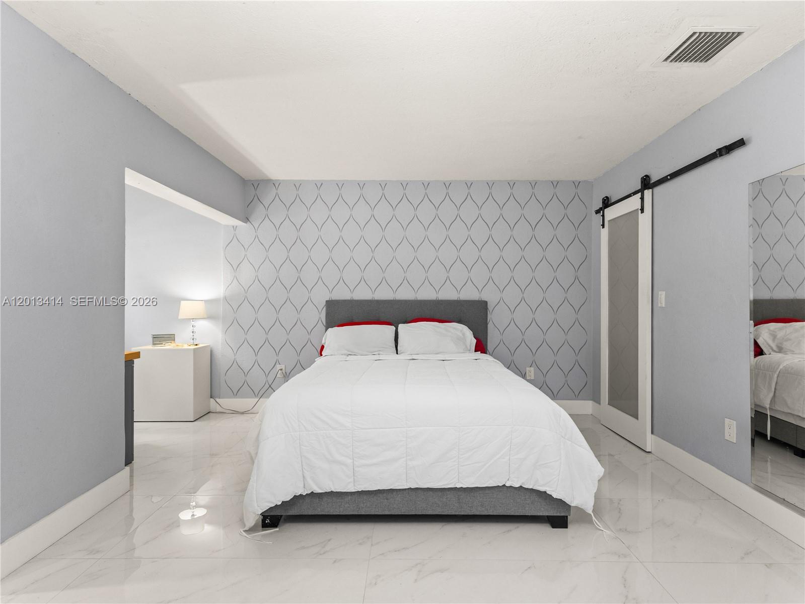 OAKVIEW CONDO NO 2 - Residential Lease