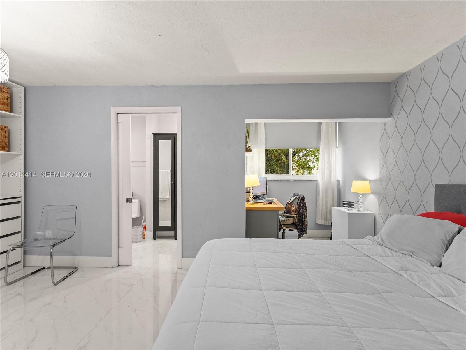 OAKVIEW CONDO NO 2 - Residential Lease