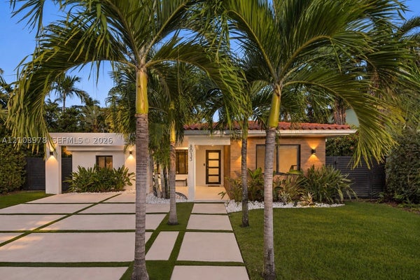 8033 NOREMAC AVE, MIAMI BEACH, FL 33141 - Image 04ae511dc4f60735aba0b0ab9eb5b33a/3863918375