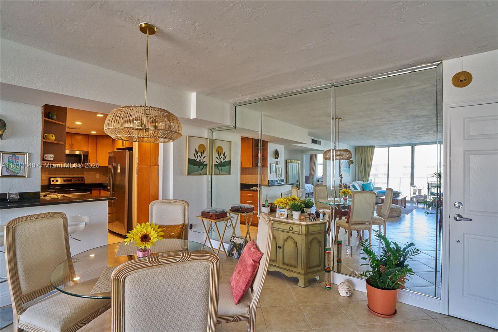 ISLAND POINTE CONDO - Residential