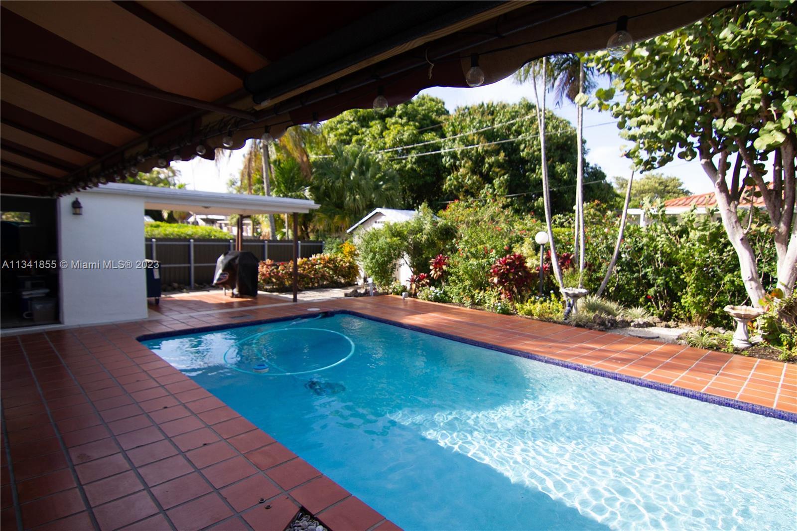 CORAL WAY HOMESITES - Residential