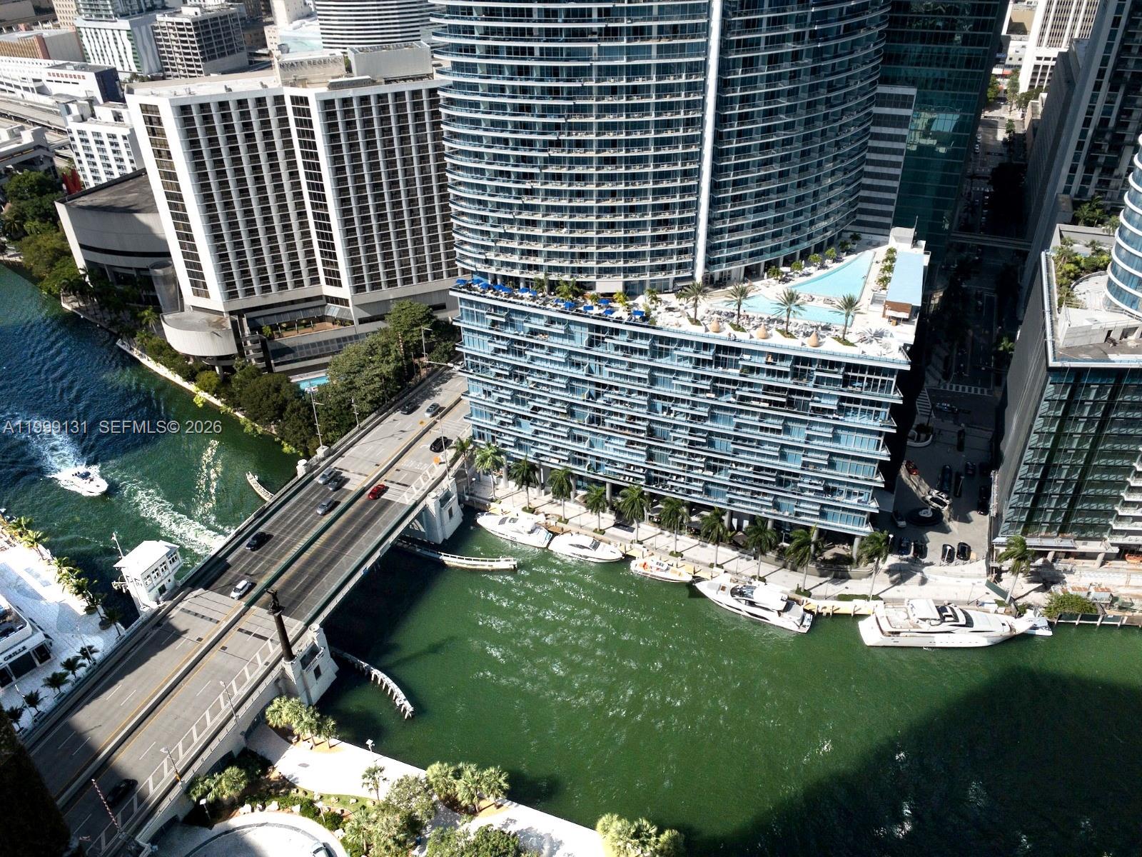 ICONBRICKELL CONDO NO 1 - Residential Lease