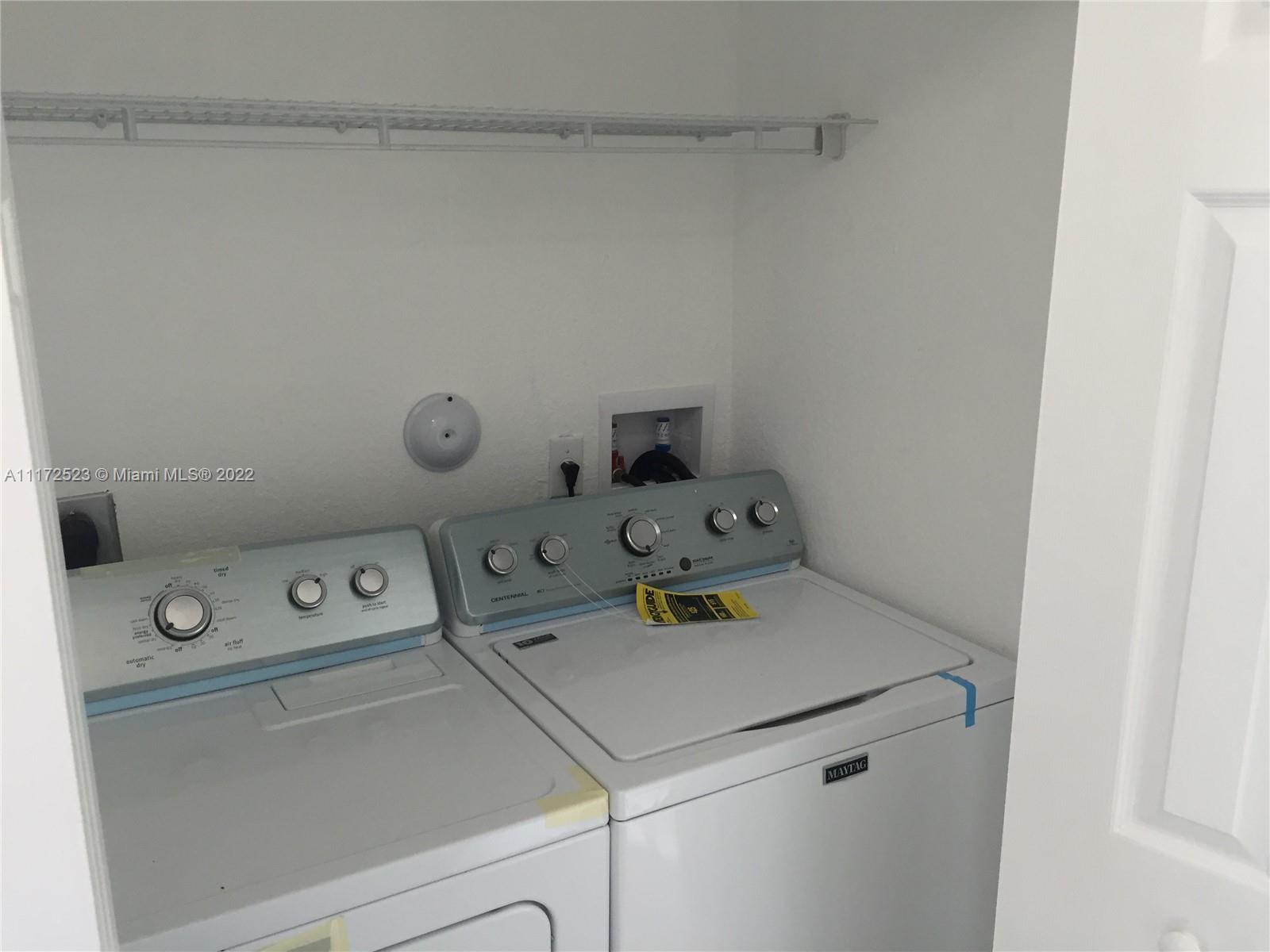 HALLANDALE PARK - Residential Income