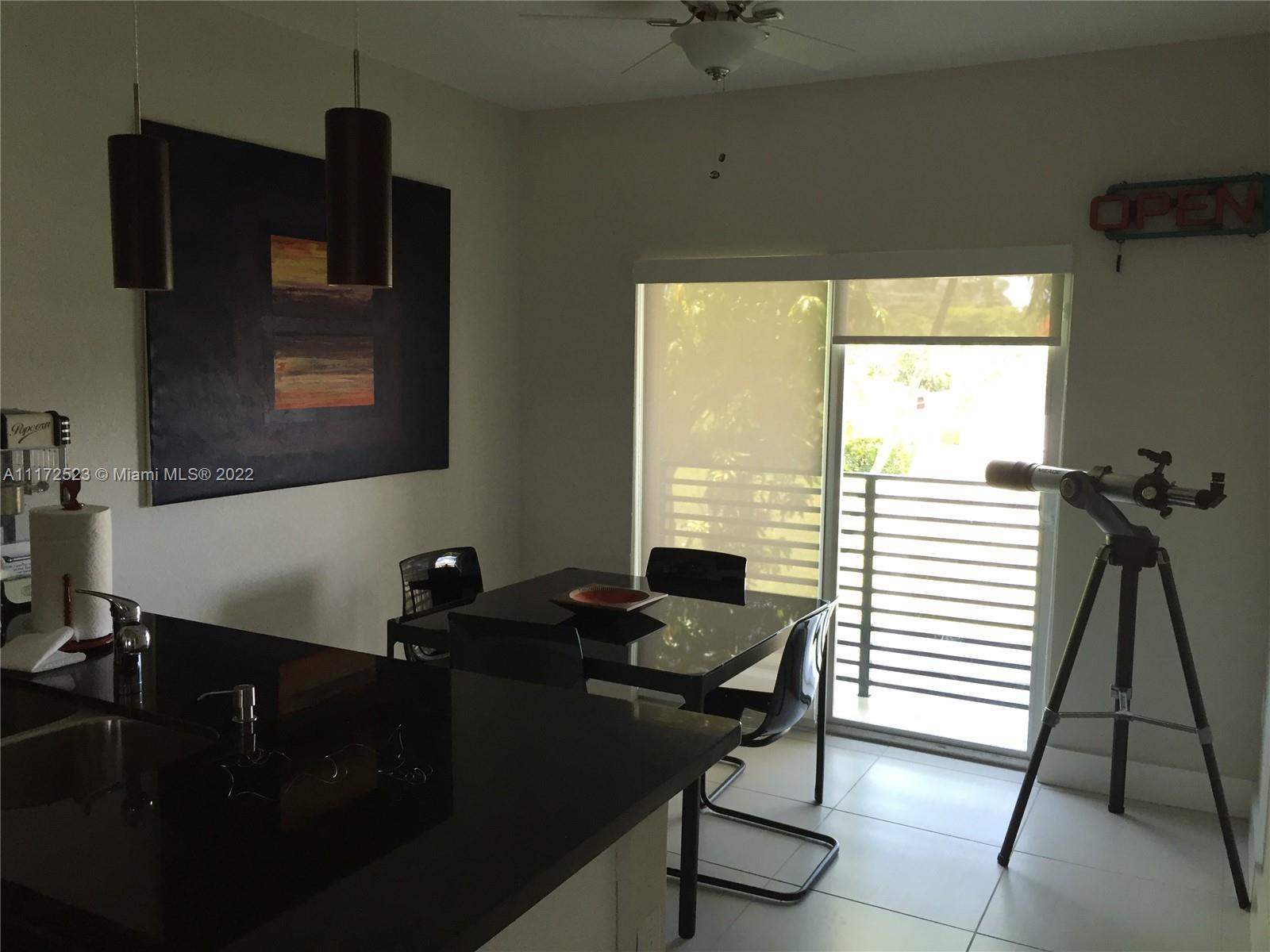 HALLANDALE PARK - Residential Income