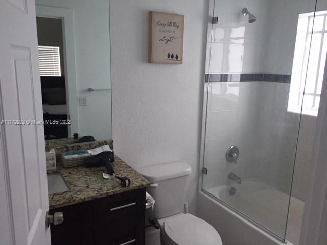 HALLANDALE PARK - Residential Income