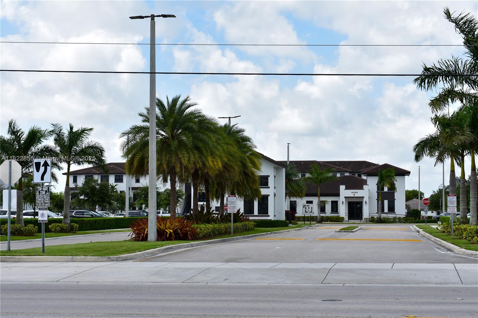 Rental Property at 15560 Sw 136th St 201, Miami, Broward County, Florida - Bedrooms: 2 
Bathrooms: 3  - $2,550 MO.