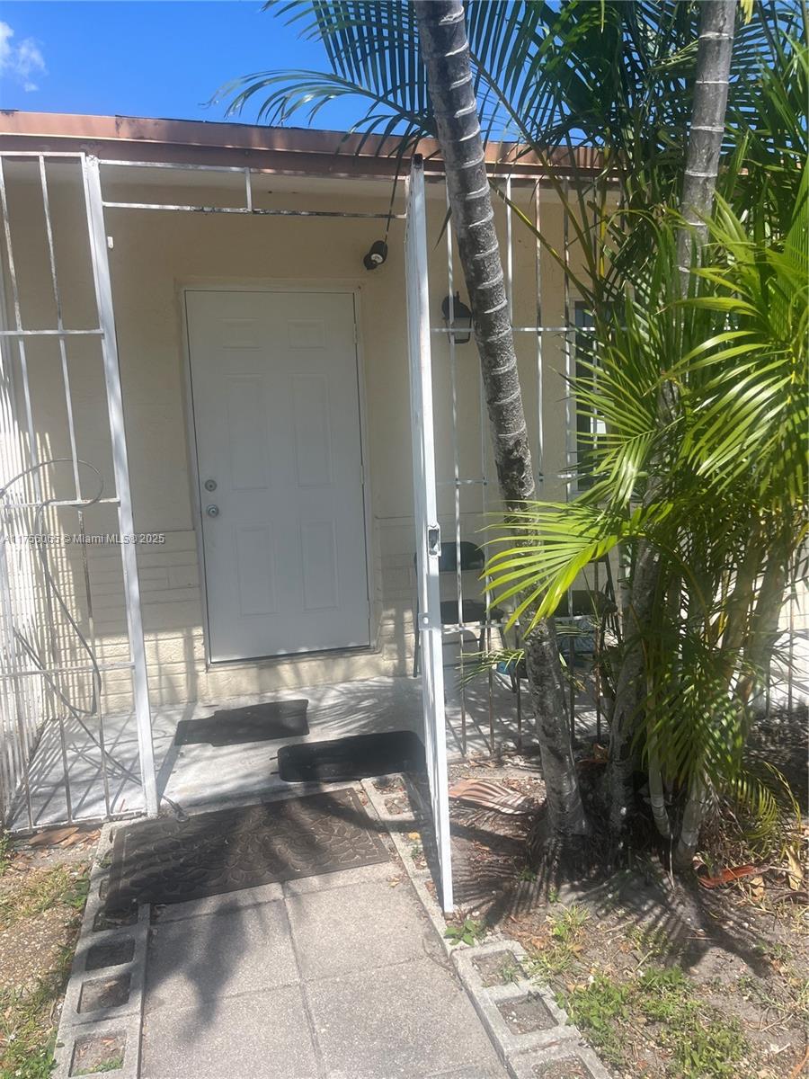 1430 NW 27th Ave 1-2