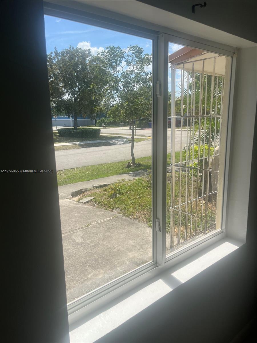 1430 NW 27th Ave 1-2