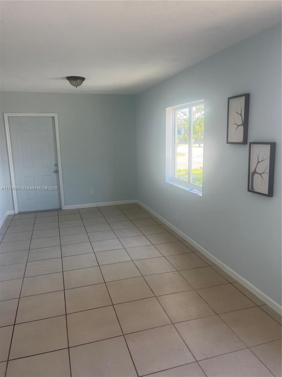 1430 NW 27th Ave 1-2