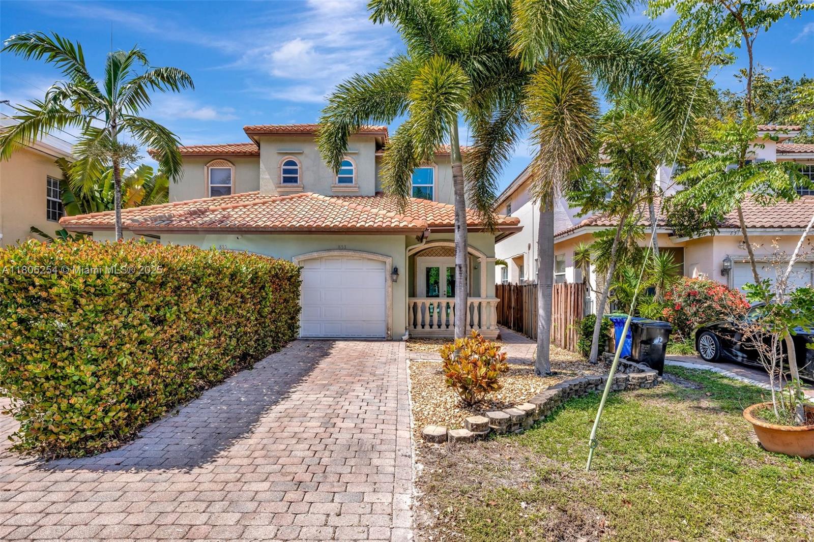 Rental Property at 853 Sw 11th Ct, Fort Lauderdale, Broward County, Florida - Bedrooms: 3 
Bathrooms: 3  - $5,000 MO.